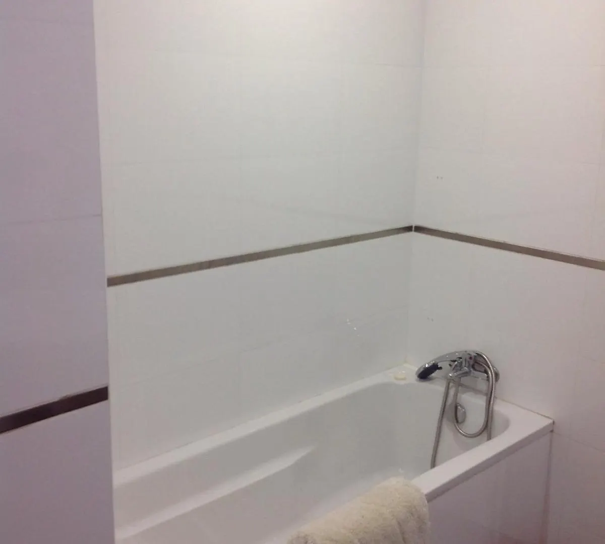Swieqi Sunny Central Airy Quiet Apartment In Malta Is-Swieqi Malta