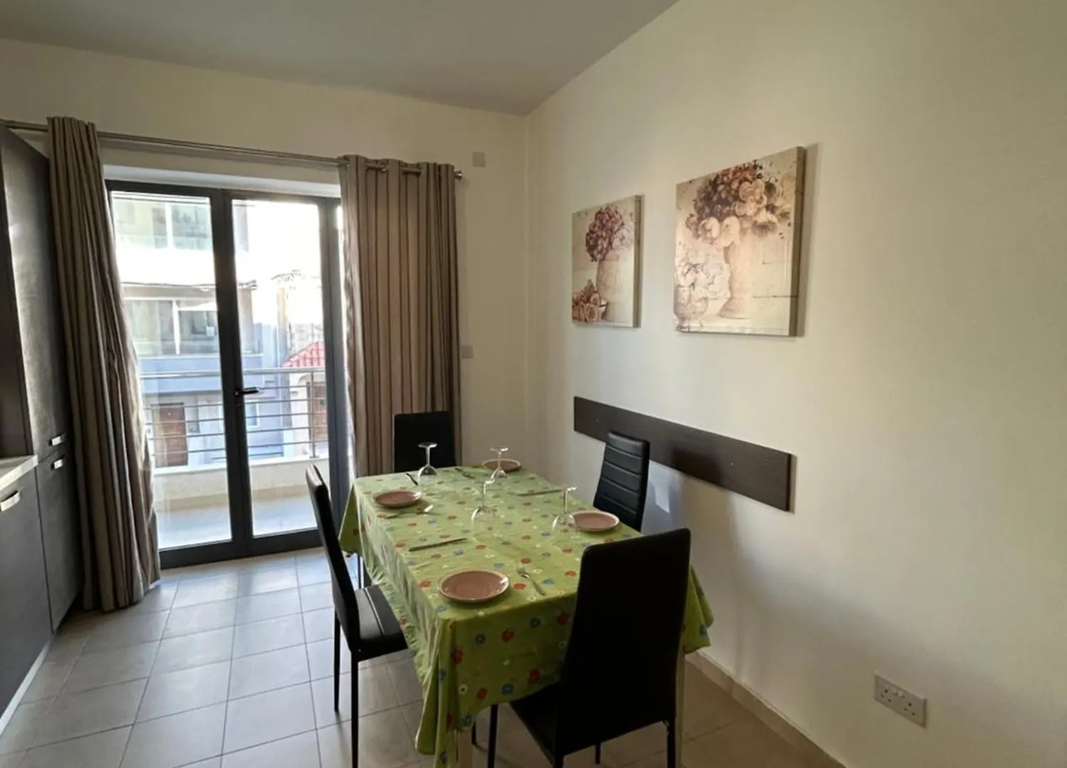 Swieqi Sunny Central Airy Quiet Apartment In Malta Is-Swieqi