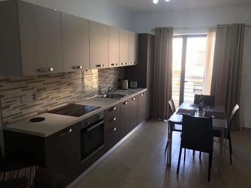 Swieqi Sunny Central Airy Quiet Apartment In Malta Is-Swieqi マルタ