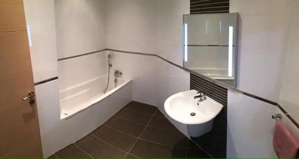 Swieqi Sunny Central Airy Quiet Apartment In Malta Is-Swieqi
